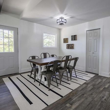 Winchester Gorgeous Renovated Home With Large & Private Lot מראה חיצוני תמונה