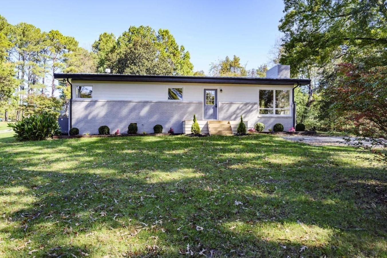 Winchester Gorgeous Renovated Home With Large & Private Lot מראה חיצוני תמונה