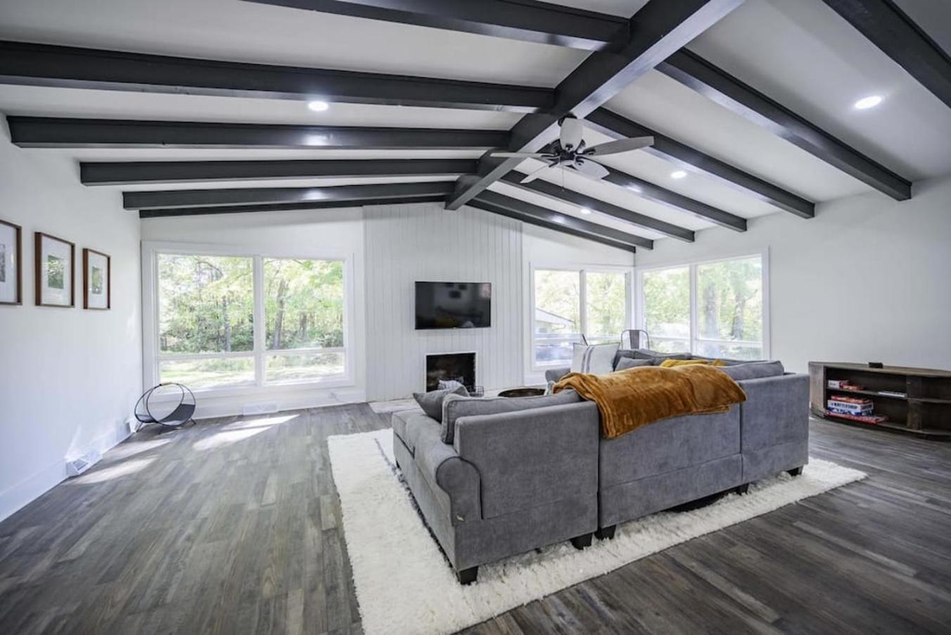 Winchester Gorgeous Renovated Home With Large & Private Lot מראה חיצוני תמונה