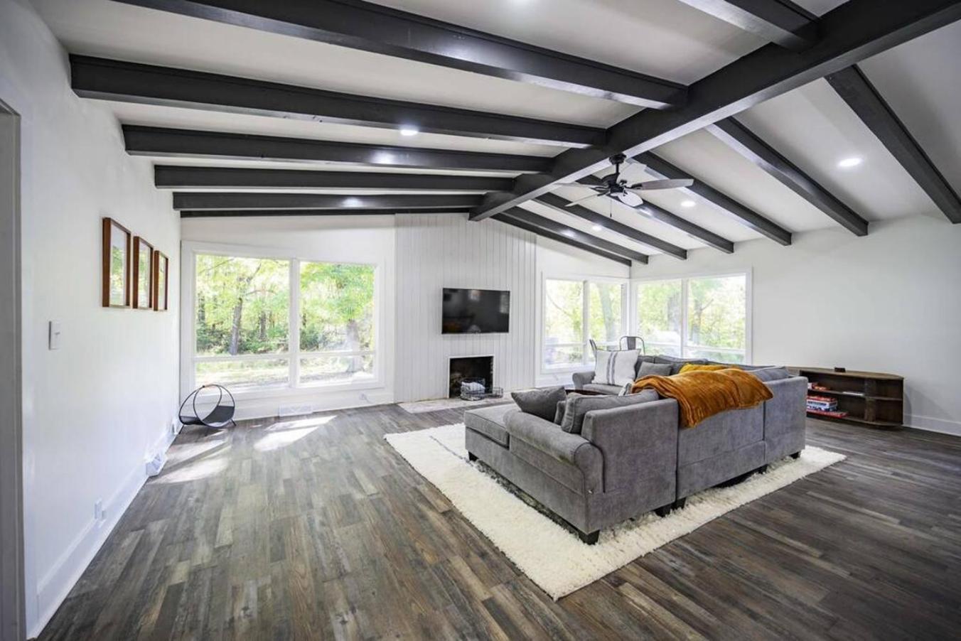 Winchester Gorgeous Renovated Home With Large & Private Lot מראה חיצוני תמונה
