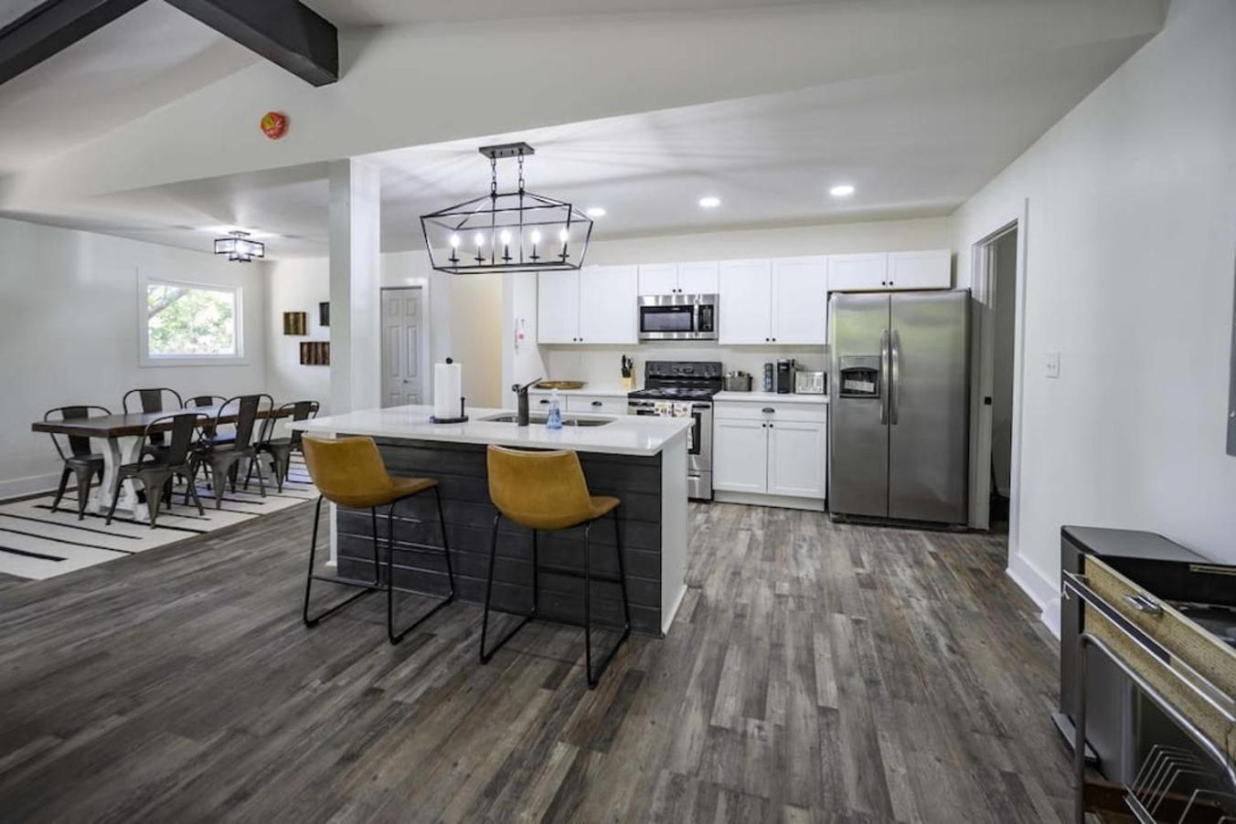Winchester Gorgeous Renovated Home With Large & Private Lot מראה חיצוני תמונה